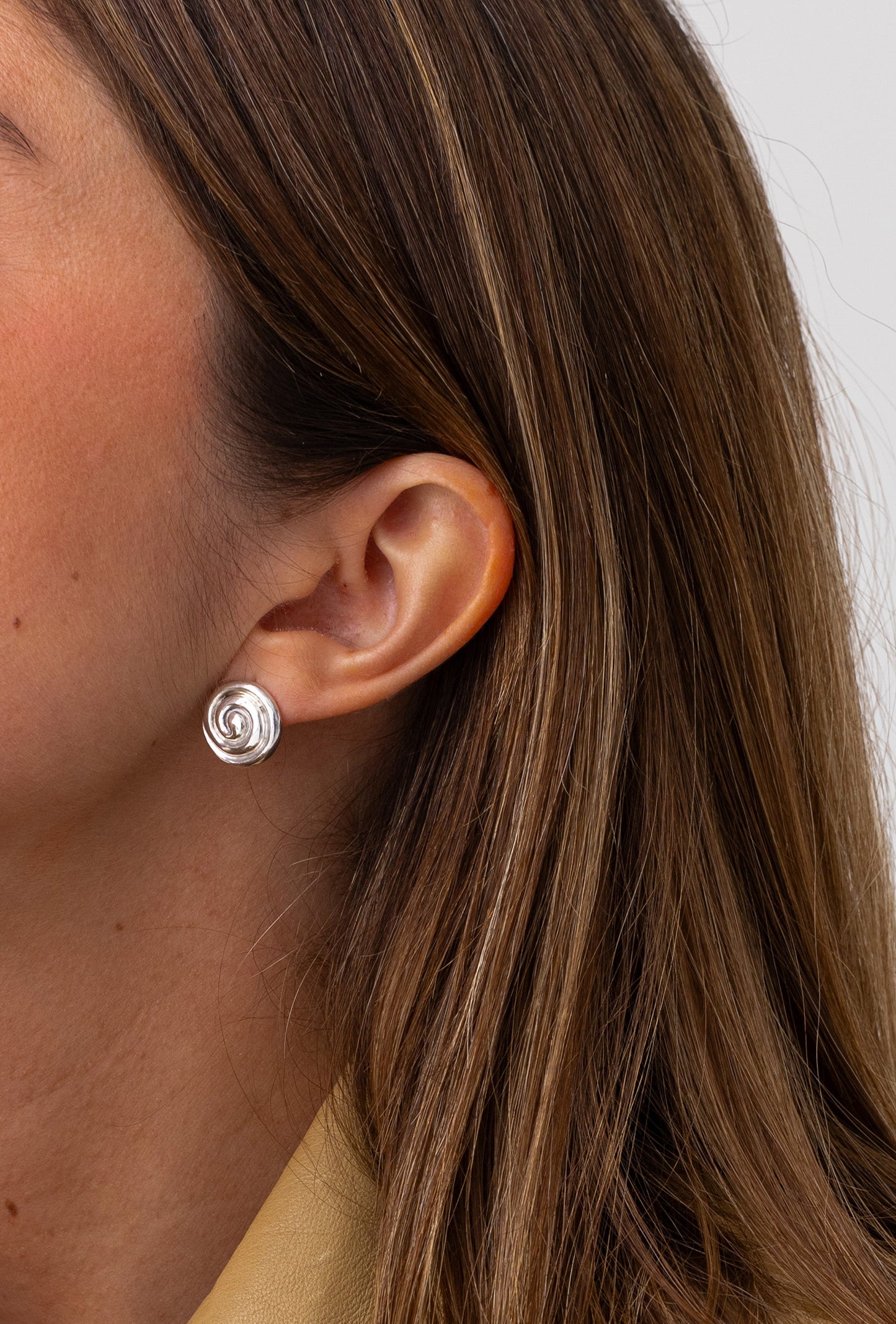 Shell earrings