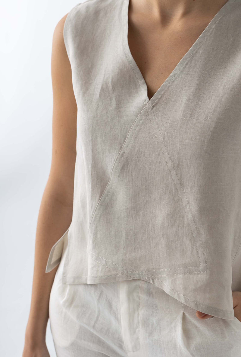 The Linen Toupe Top